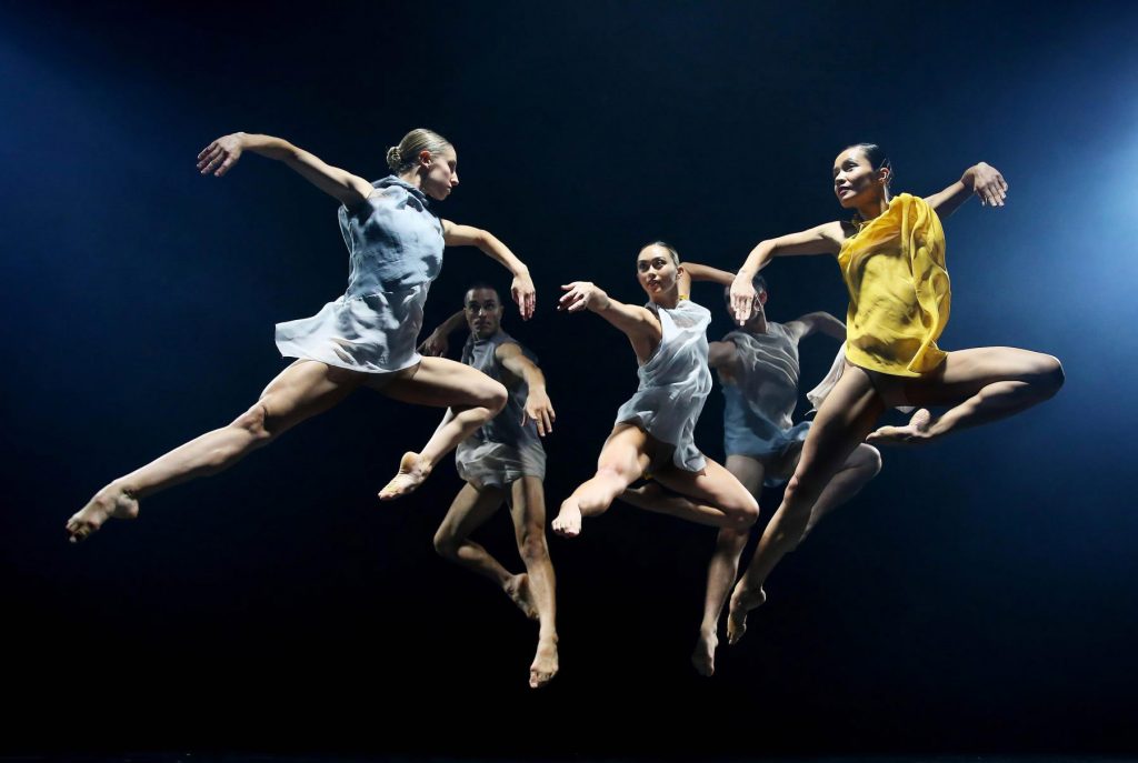 Sydney Dance Company performing Cinc, Photo by Don Arnold